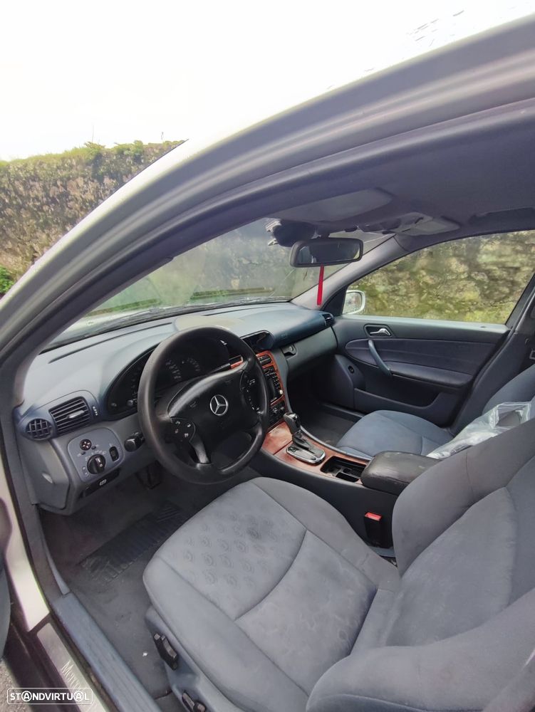 Mercedes-Benz C 200 - 5