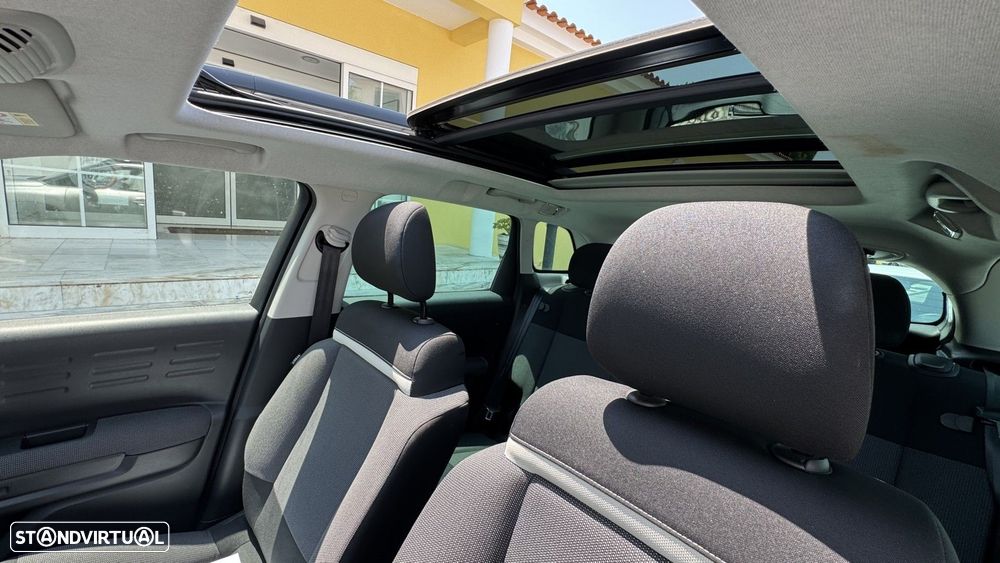 Citroën C3 Aircross 1.2 PureTech Shine - 28