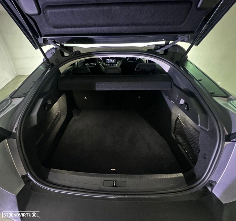 Peugeot 408 1.2 PureTech Allure EAT8 - 12