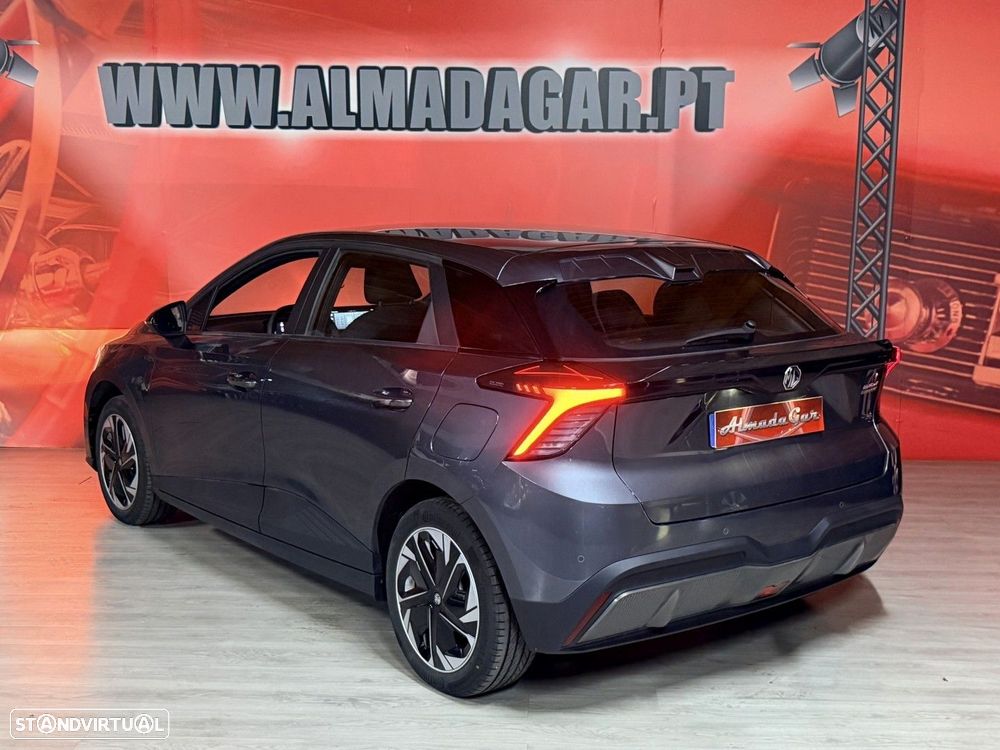 MG MG4 51 kWh Standard - 4