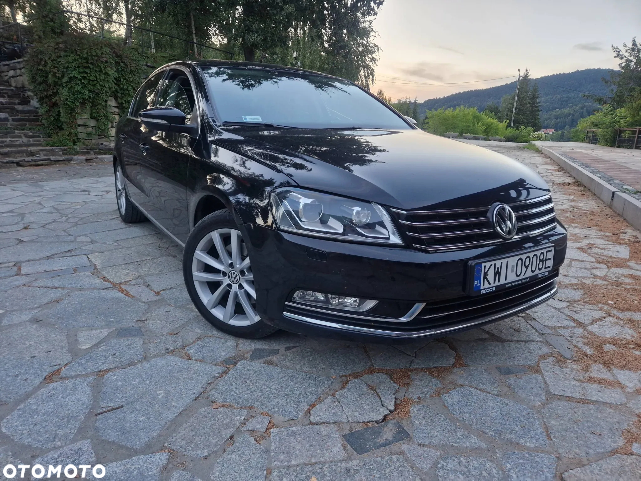 Volkswagen Passat 2.0 TDI Highline DSG - 2