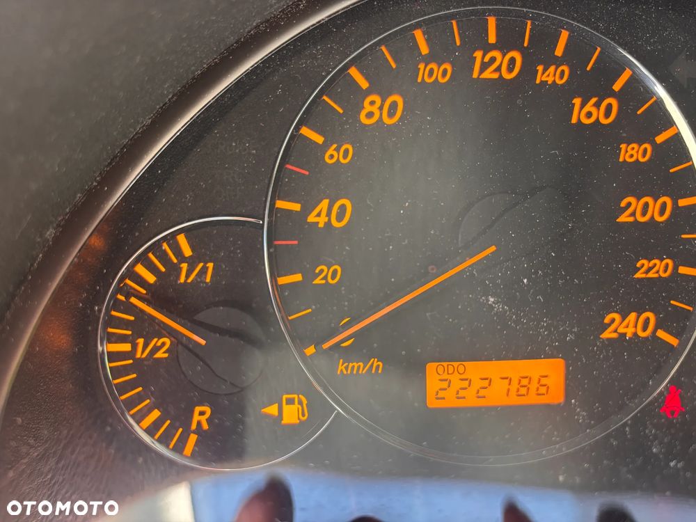 Toyota Avensis 2.0 VVT-i Sol - 5