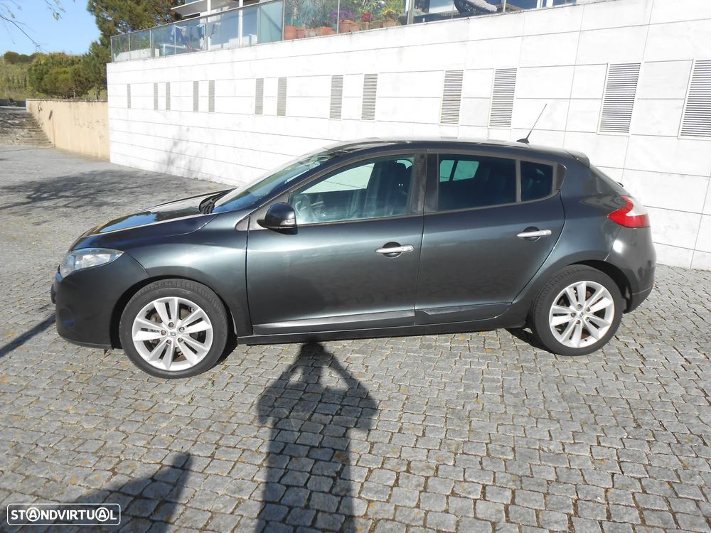 Renault Mégane 1.5 dCi Dynamique S - 10