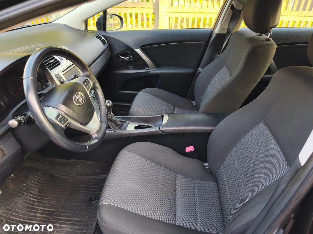 Toyota Avensis 1.8 Business Edition - 20