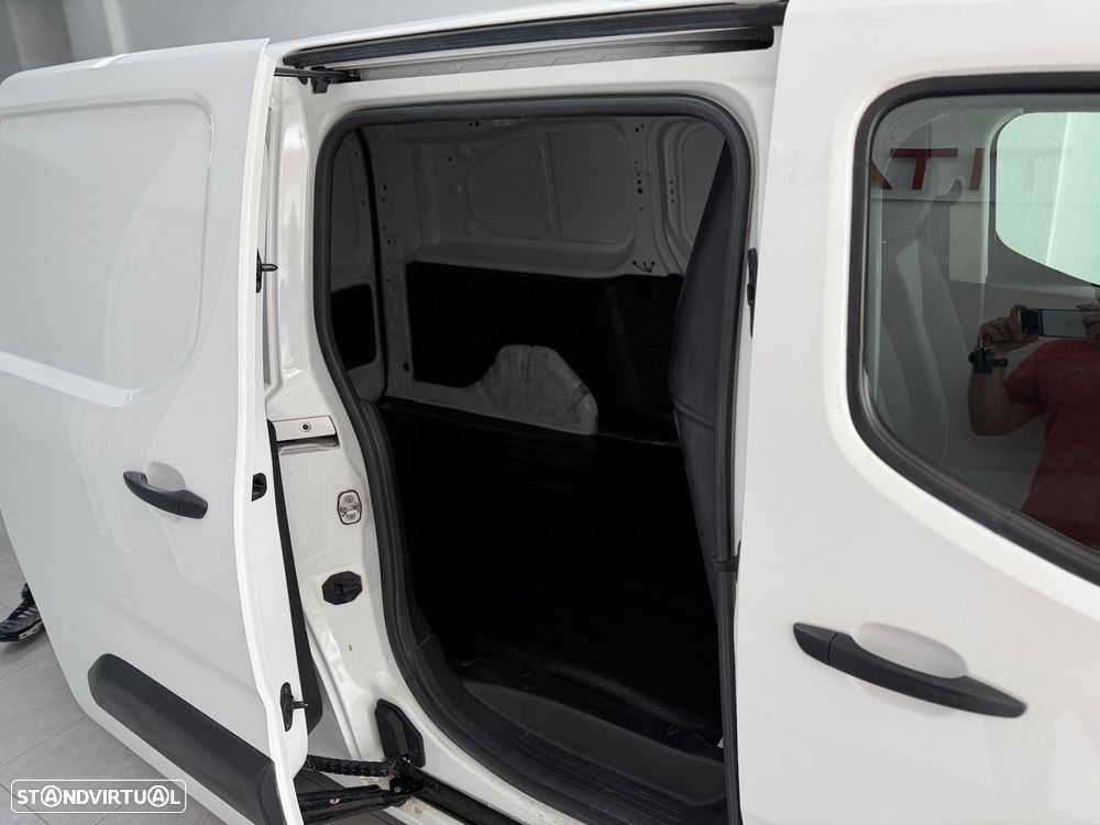 Citroën Berlingo 1.5 BlueHDi Maxi Longa 3-Lugares - 12