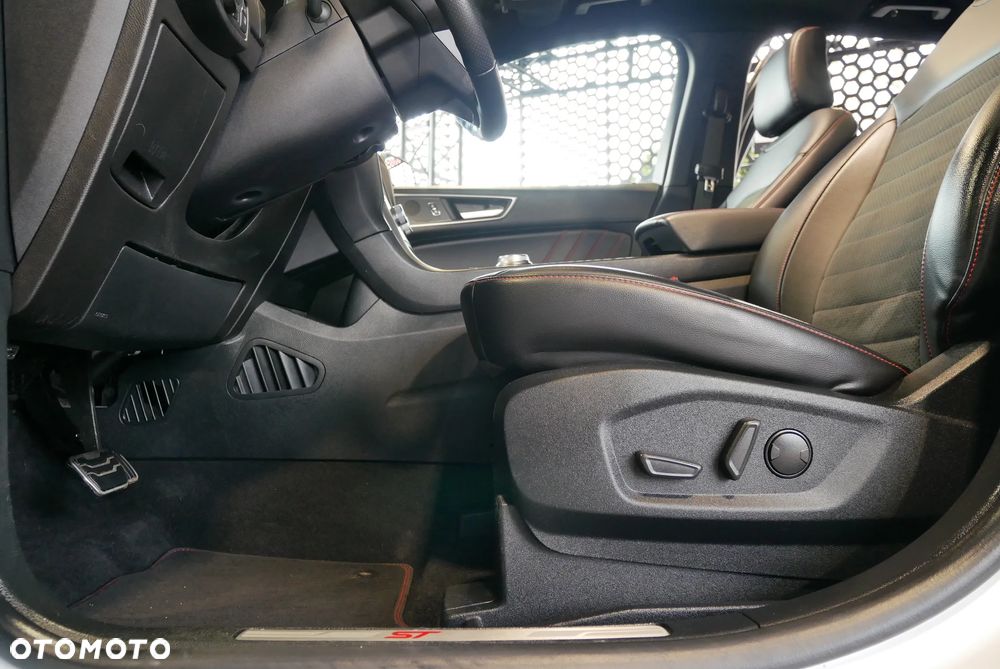 Ford Edge 2.0 EcoBlue Bi-Turbo 4x4 ST-LINE - 19