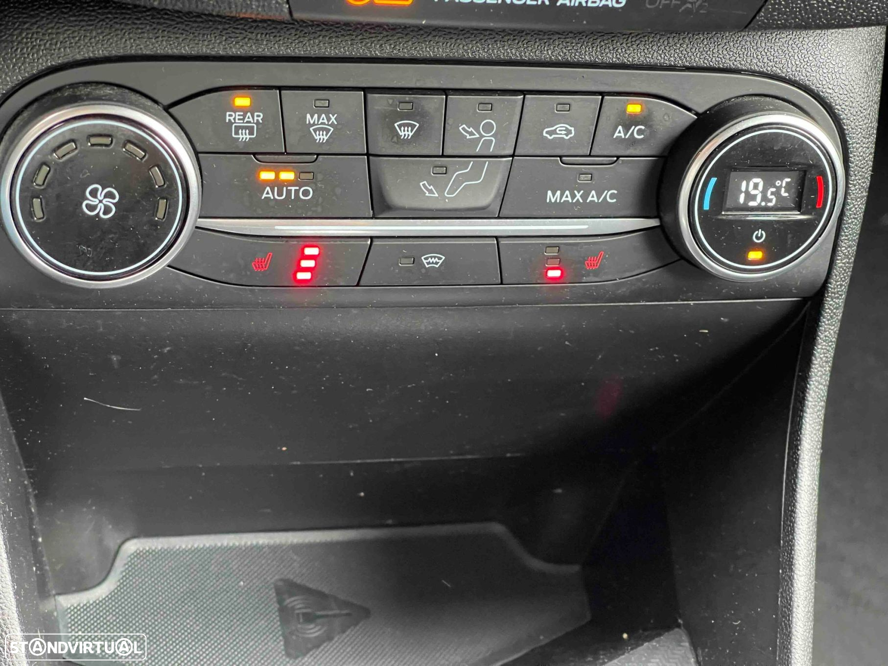 Ford Fiesta 1.5 EcoBoost S&S ST X - 42
