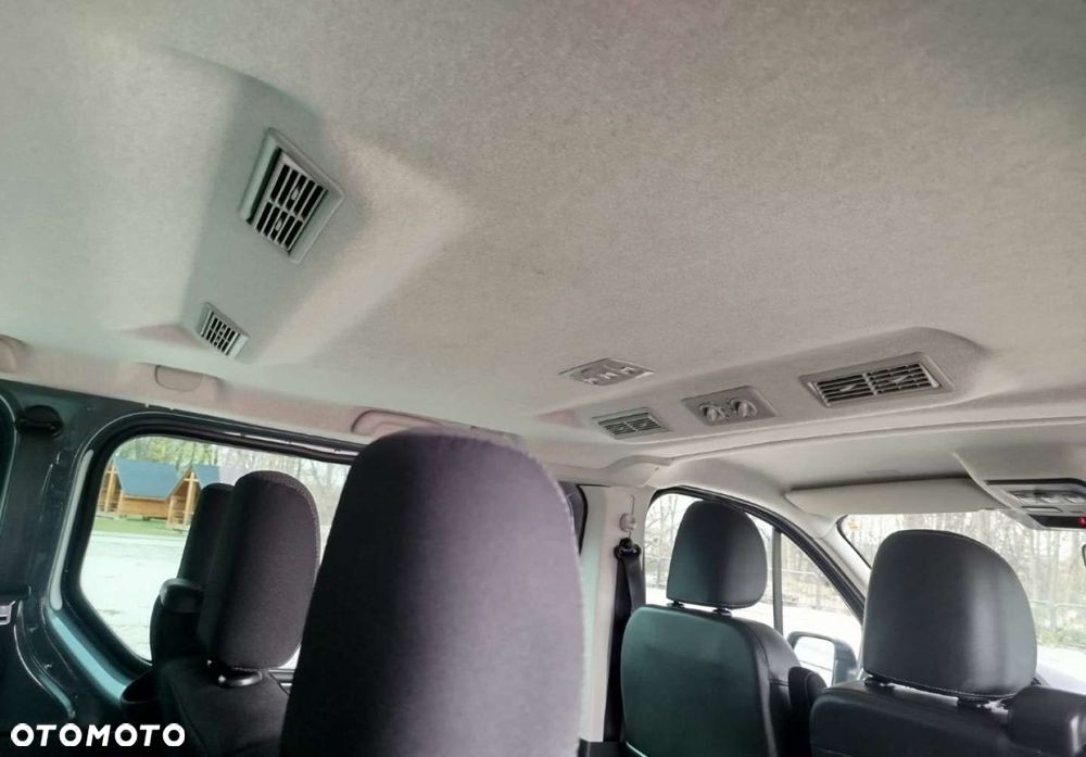 Renault Trafic - 25