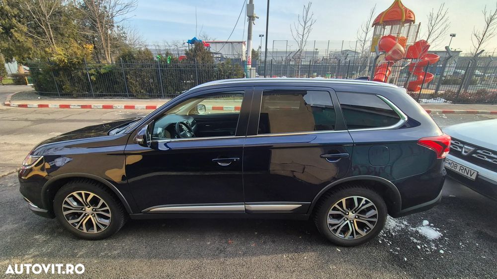 Mitsubishi Outlander - 5