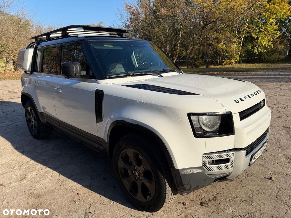 Land Rover Defender - 1