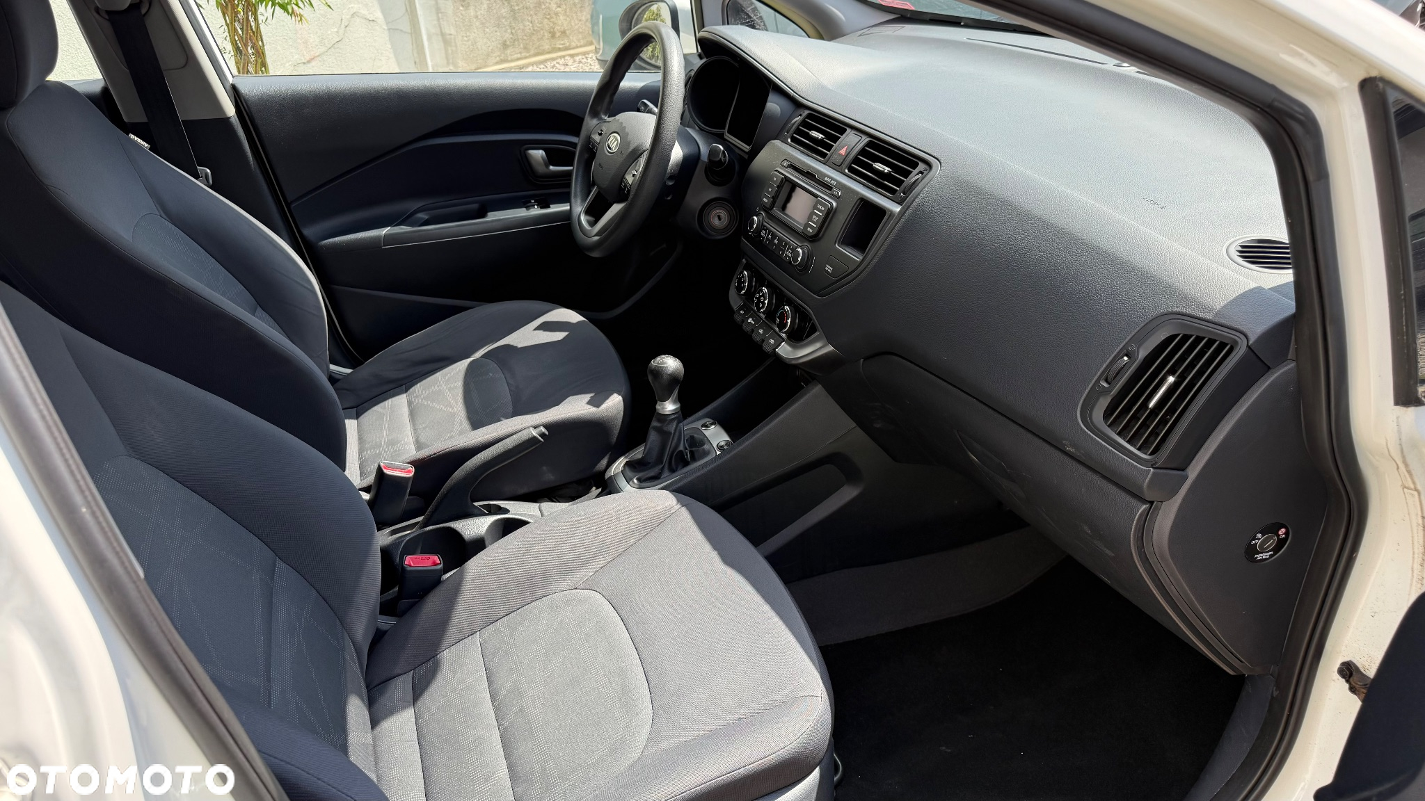 Kia Rio 1.2 Business Line - 14