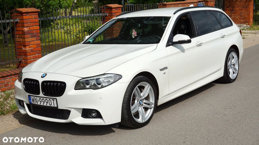 BMW Seria 5 525d xDrive Touring - 32