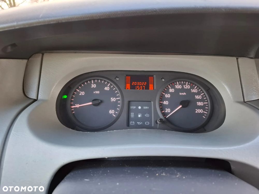 Renault Trafic - 13