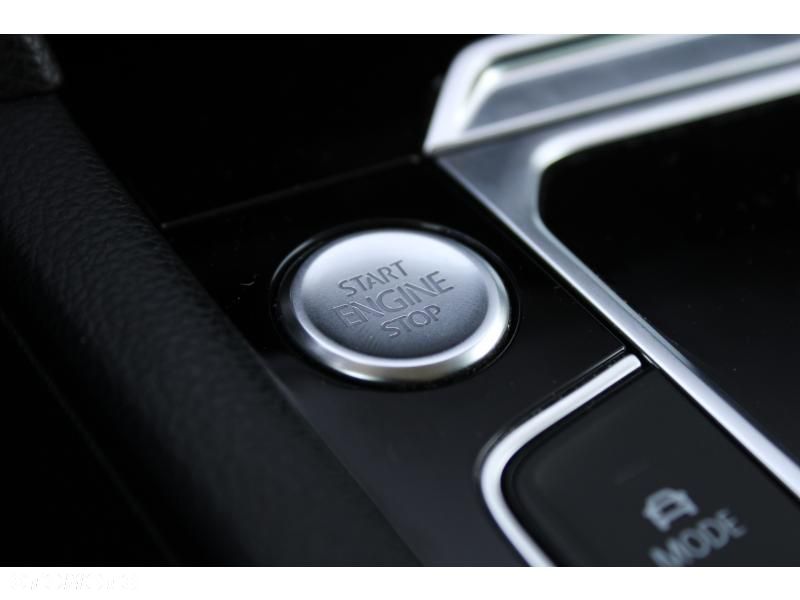 Volkswagen Passat Variant 2.0 TDI BMT Highline DSG - 16