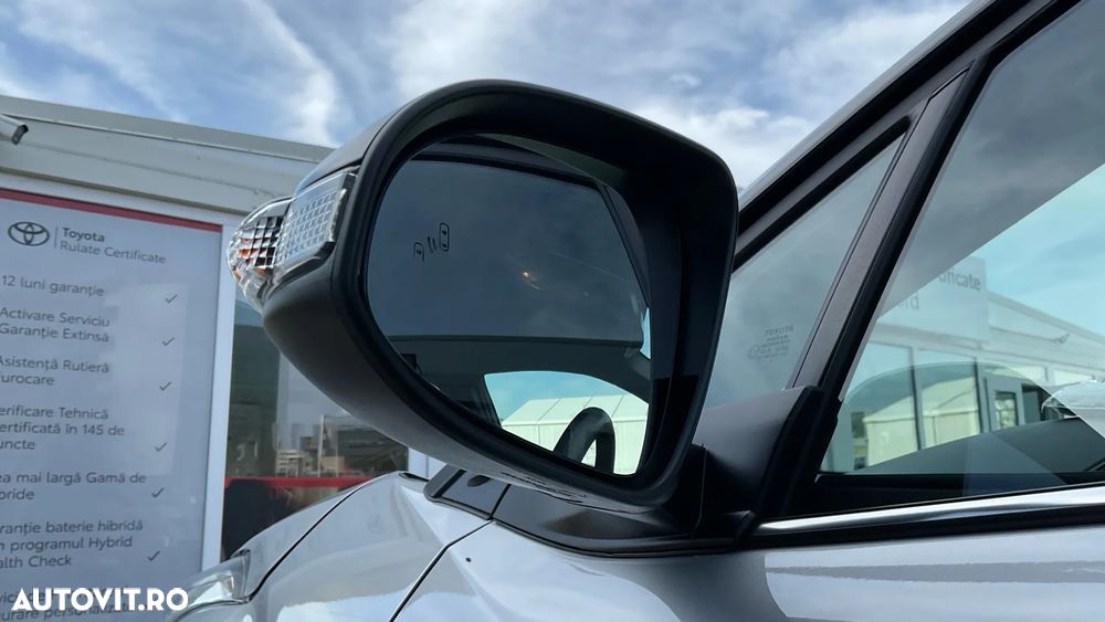 Toyota C-HR 2.0 HSD 184 CP 4x2 CVT C-ult Style bi-tone - 35