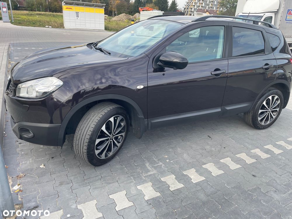 Nissan Qashqai - 1