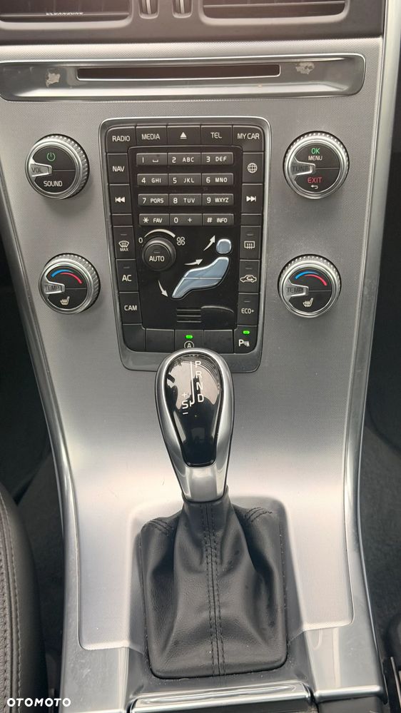Volvo XC 60 - 21