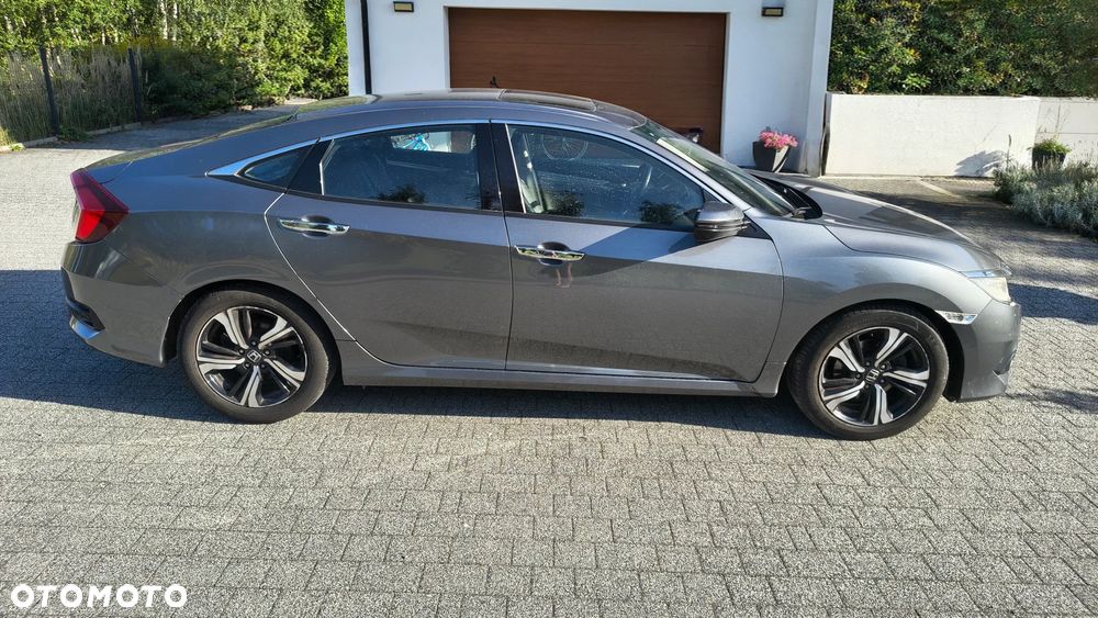 Honda Civic 1.5 T Executive - 3