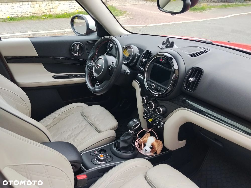 MINI Countryman Cooper SE ALL4 John Cooper Works Trim - 3