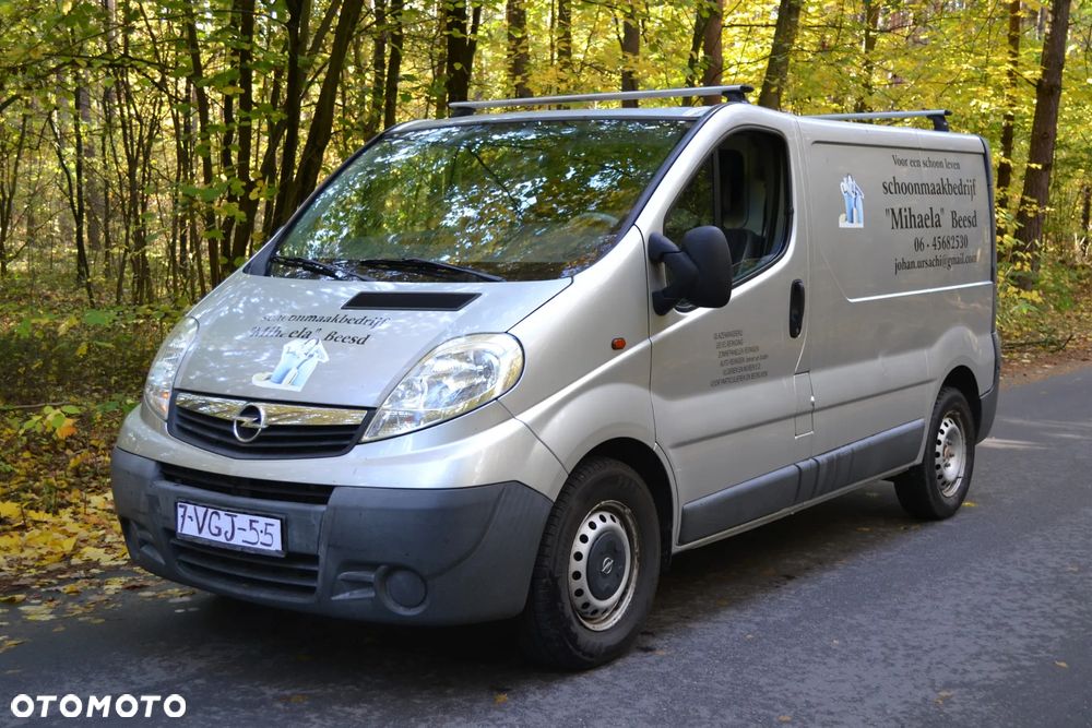 Opel Vivaro - 1
