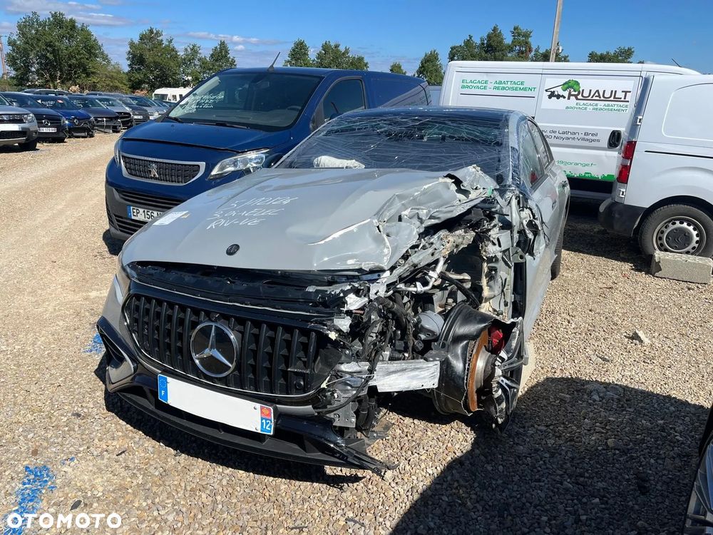 Mercedes-Benz Klasa E AMG 53 PHEV 4Matic+ 9G-Tronic TCT - 2