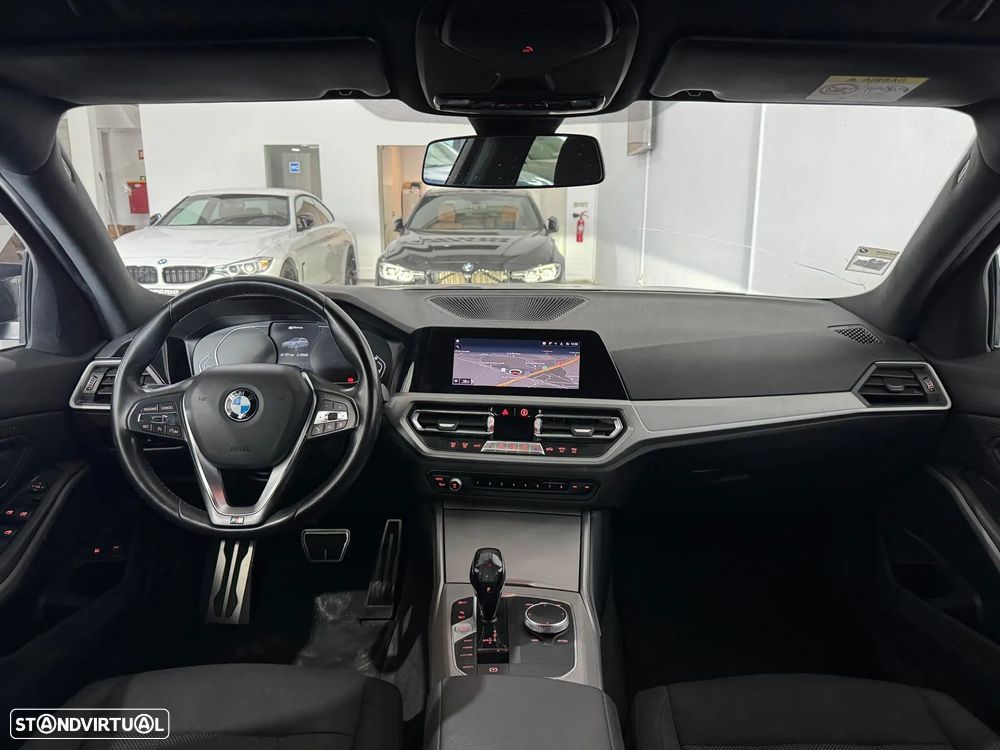 BMW 330 e Touring Pack M Auto - 41
