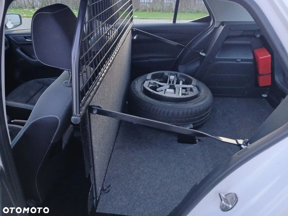 Skoda Fabia 1.0 Ambition - 10