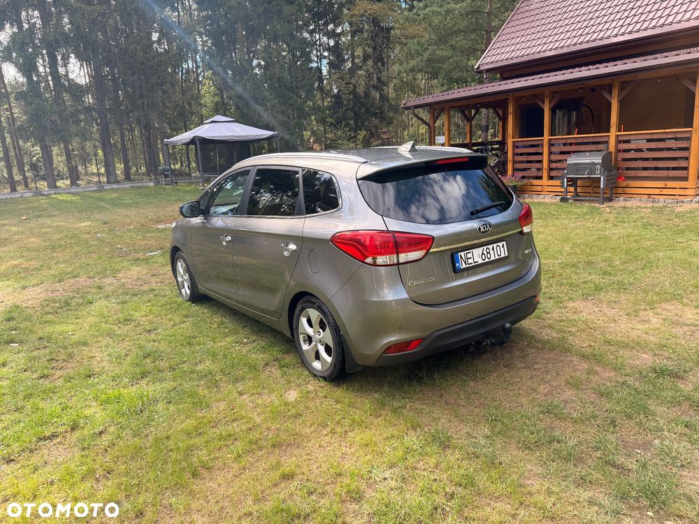 Kia Carens 1.7 CRDi L 7os - 4