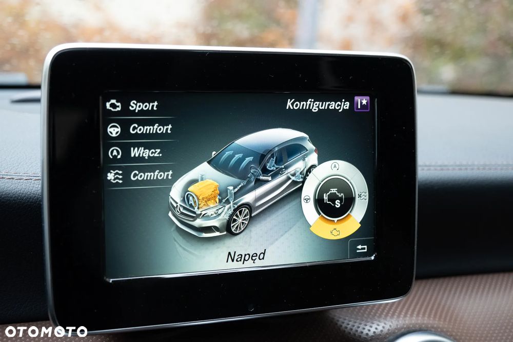 Mercedes-Benz Klasa A 180 7G-DCT Urban - 25