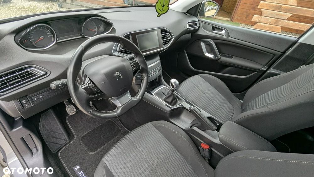 Peugeot 308 - 18