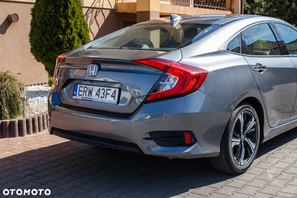 Honda Civic 1.5 T Executive - 8