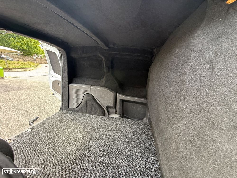 Citroën Berlingo 1.6 HDI 3 Lug forrada alcatifa - 8