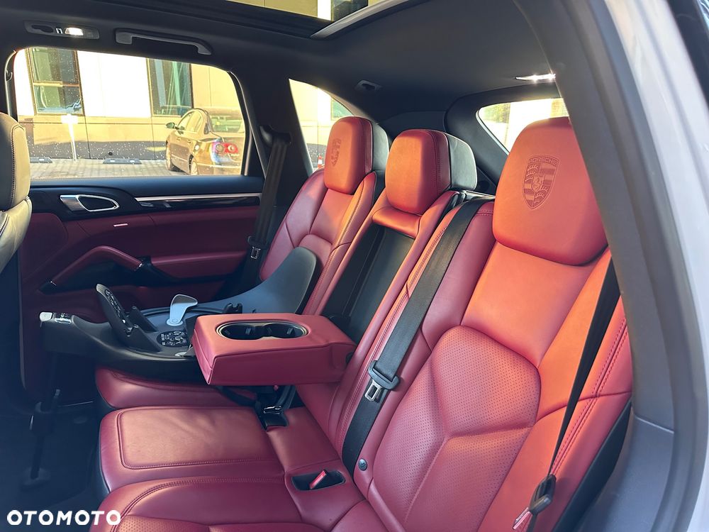 Porsche Cayenne S Diesel - 13