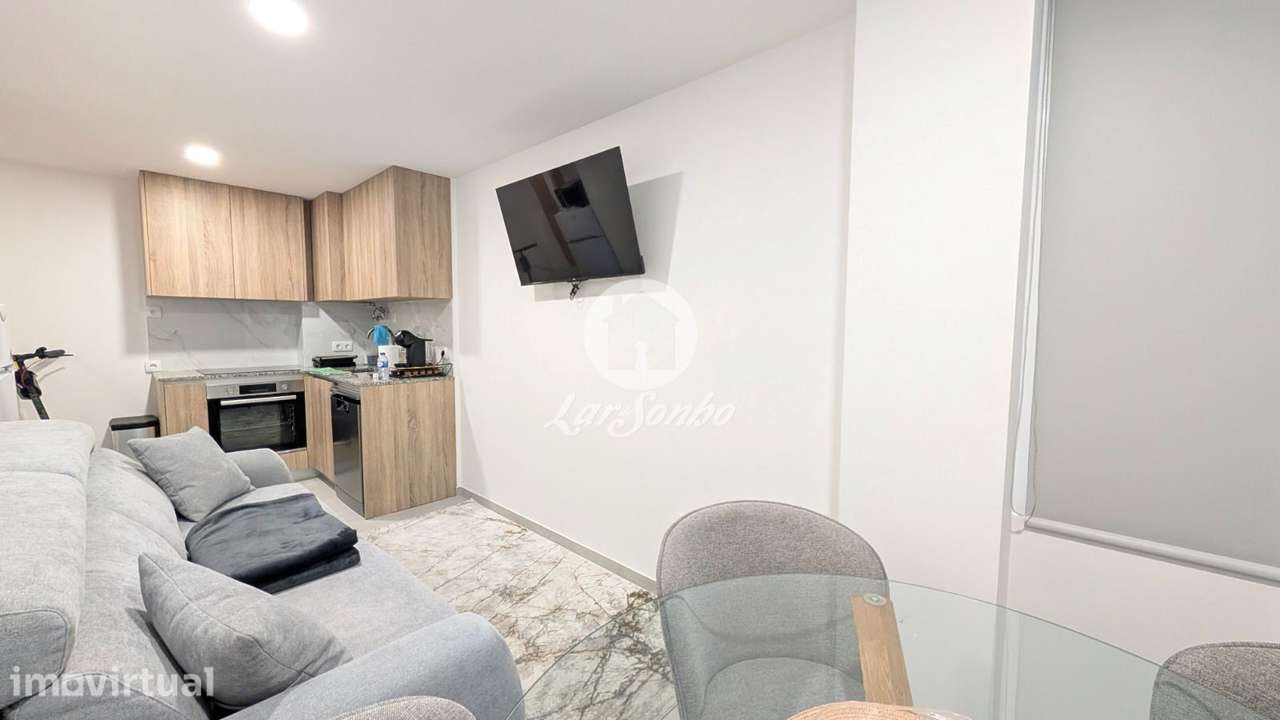 Apartamento T1 na 1º linha de Praia na Póvoa de Varzim - Grande imagem: 4/18