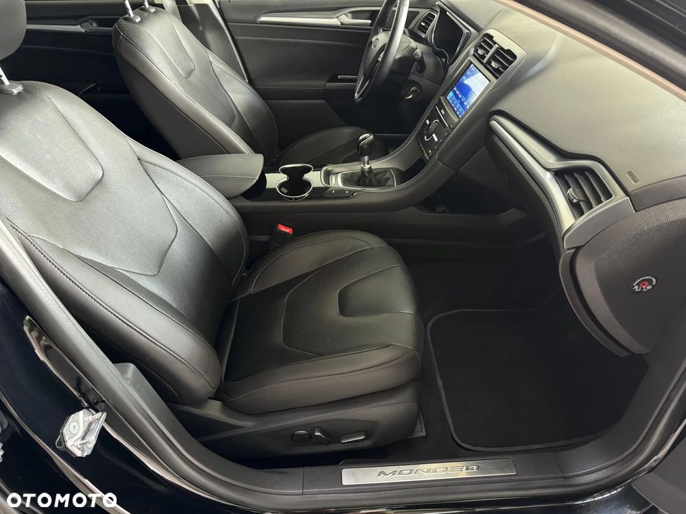 Ford Mondeo 2.0 TDCi STart-Stopp ST-Line - 30