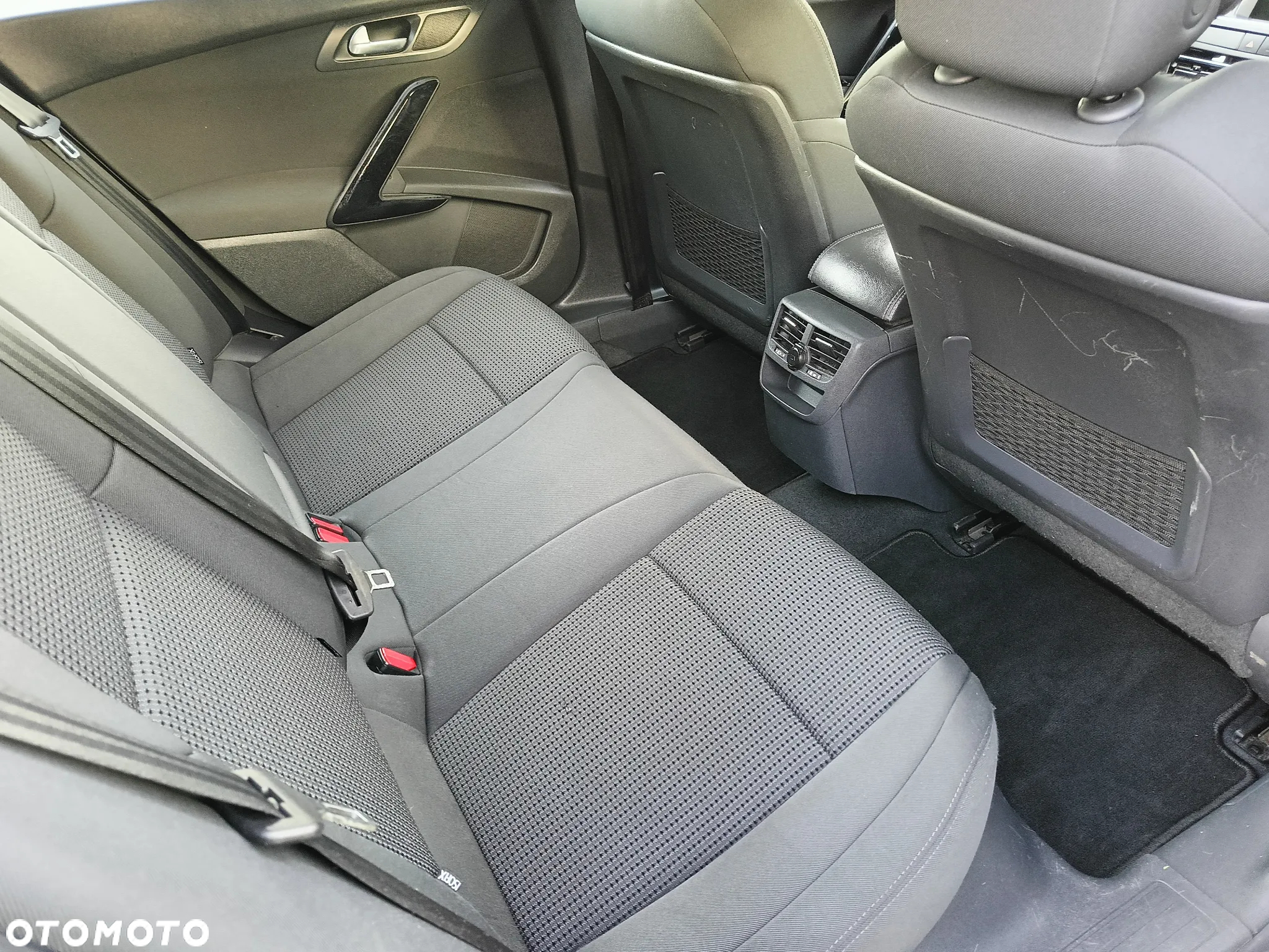 Peugeot 508 1.6 e-HDi Active S&S - 11