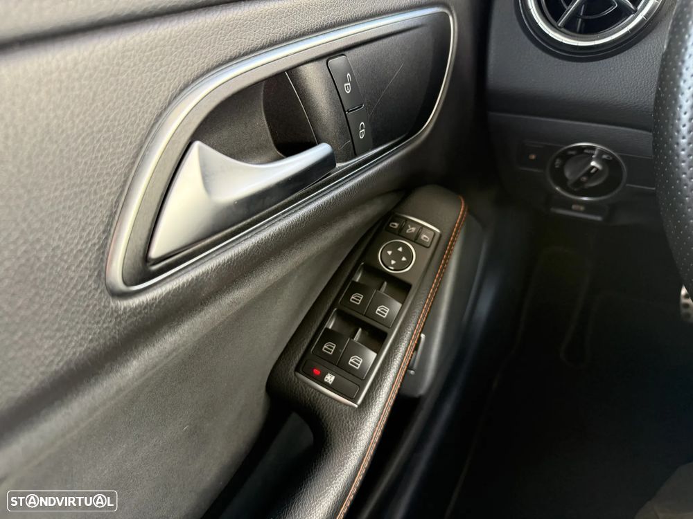 Mercedes-Benz CLA 220 (CDI) d 4Matic 7G-DCT Orange Art Edition - 17