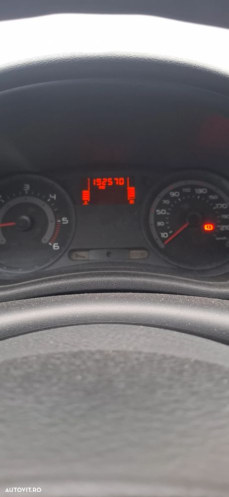 Renault Clio III 1.5dCi Dynamique - 2