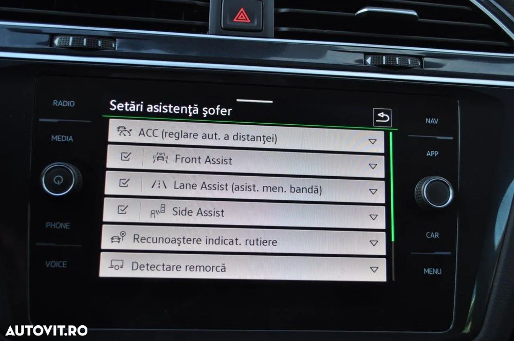 Volkswagen Tiguan 2.0 TDI SCR 4MOTION DSG R-Line - 33