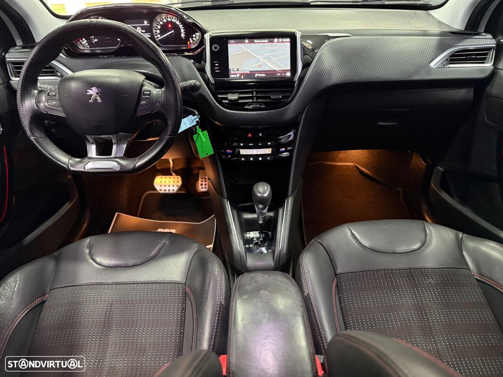 Peugeot 208 1.2 PureTech GT Line EAT6 - 10