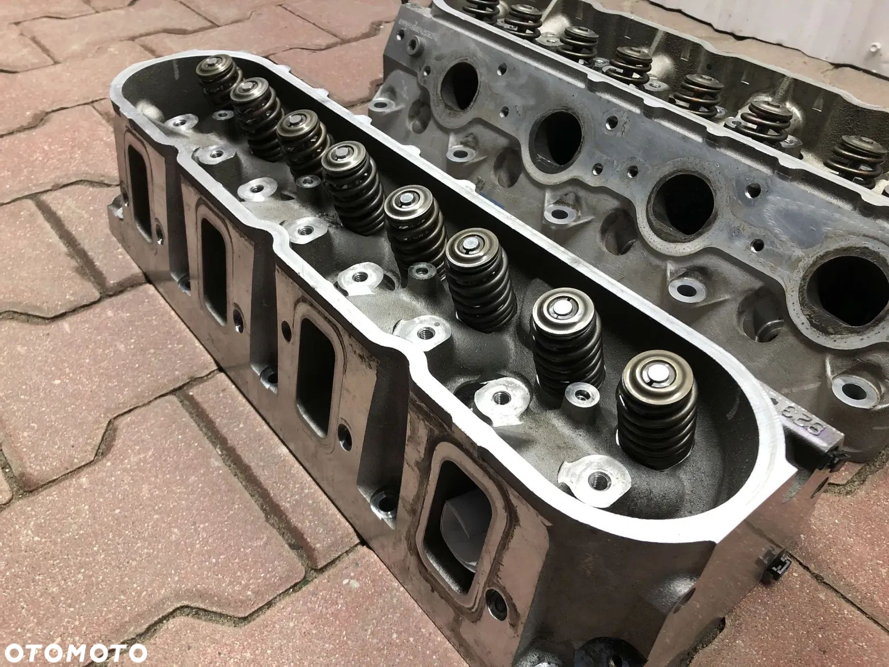 CADILLAC ESCALADE III 6,2 V8 2006-2014 CHEVROLET CAMARO SS 6,2 V8 2009-2015 LS3 GŁOWICA SILNIKA - 7
