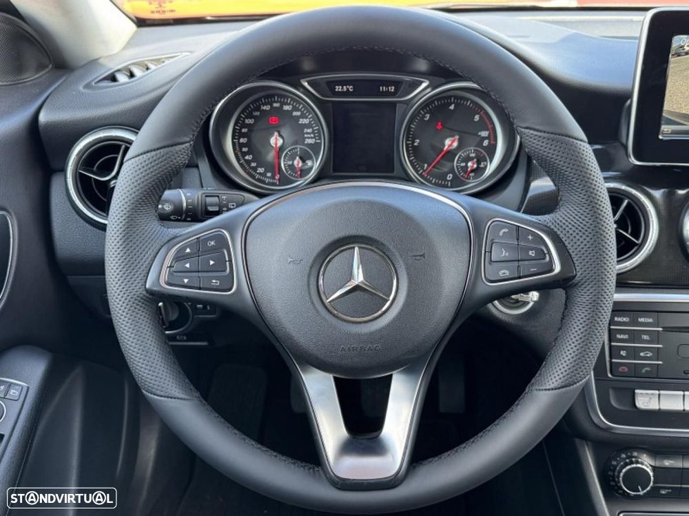 Mercedes-Benz CLA 180 d Shooting Brake Fleet Pack Plus - 8