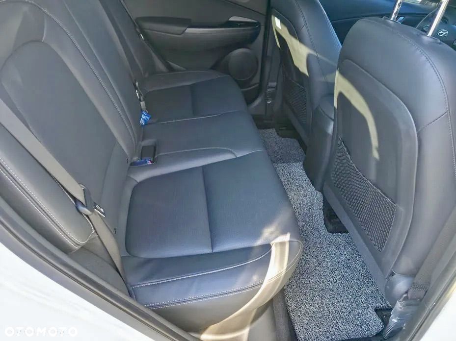 Hyundai Kona - 14