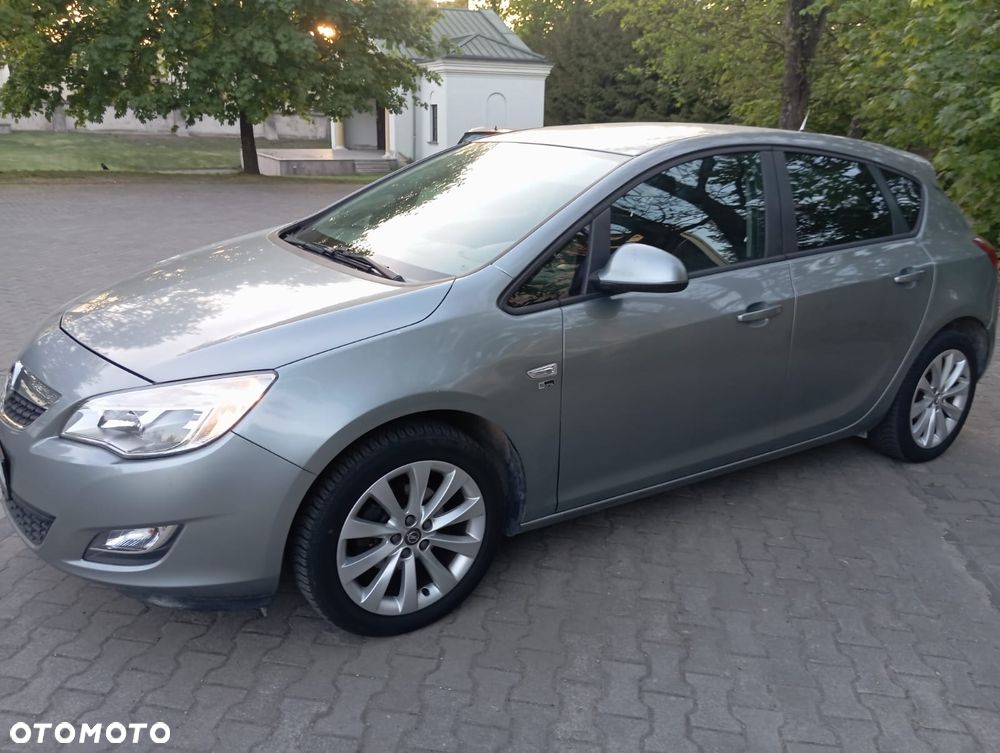 Opel Astra 1.4 EcoFLEX 150 Jahre - 12