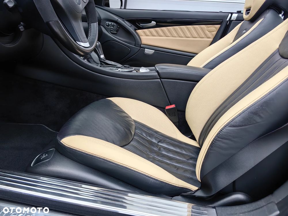 Mercedes-Benz SL - 25