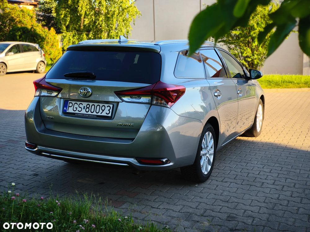 Toyota Auris 1.6 D-4D Dynamic - 7