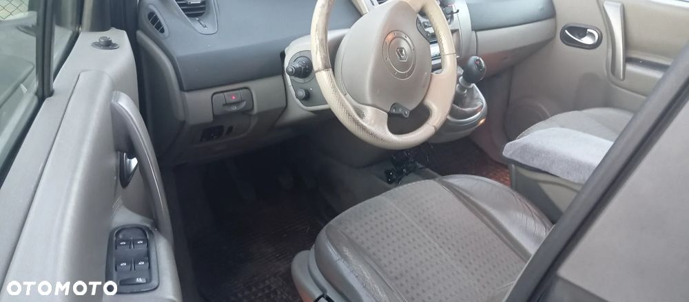 Renault Scenic - 9