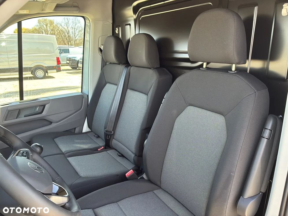 Volkswagen Crafter 35 Furgon, 2.0 TDI 177KM, Wysoki dach, r. o. 3640 - 17