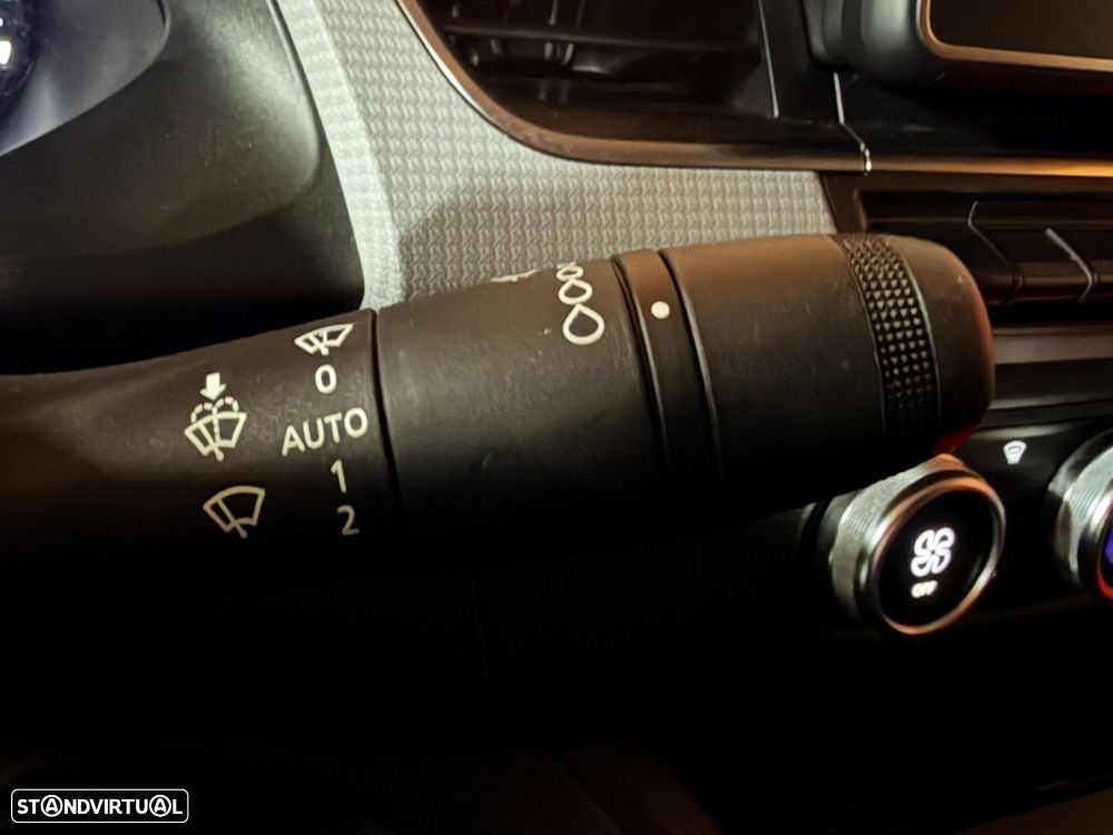 Renault Kangoo E-TECH - 19