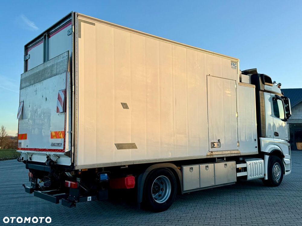 Mercedes-Benz ACTROS 1840 / CHŁODNIA / WINDA / 15 EUROPALET / 6.10 M DŁUGOŚCI / DUŻA KABINA / AUTOMAT / SPROWADZONY / SERWISOWANY / EURO 6 - 3